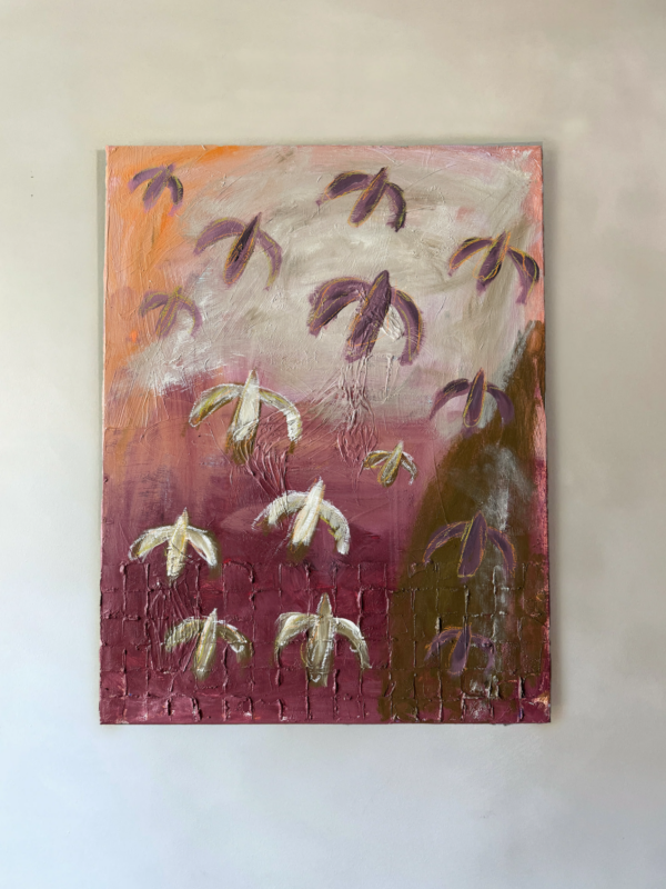 betaalbaar origineel mooi kunstwerk in oud roze, oranje, beige en groen met abstracte vogels